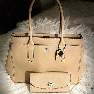 COACH Bailey Carryall Tote + Matching Pebble Leather Wallet